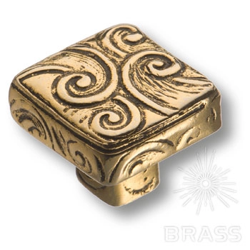 900.00.28 Ручка-кнопка мебельная, античное золото