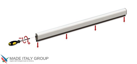 Автоматический порог накладной для межкомнатных дверей Comaglio 1450 / 900-700 мм, регулировка 1 уровень, темно-коричневый