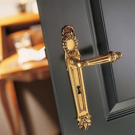 Дверная ручка Salice Paolo Urbino, на планке Cyl, золото французское