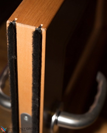 Щетка контурная врезная (1 шт.) Black 2150мм черный